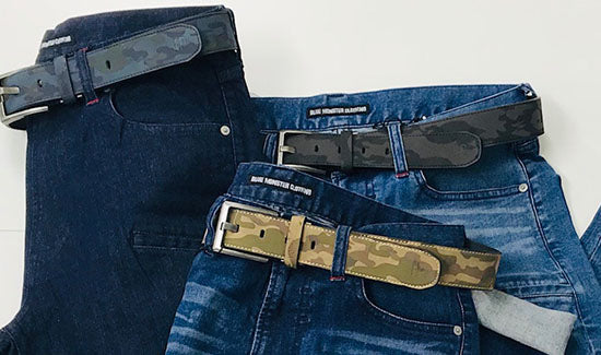 『腰回りのポイントにベルトをチラ見せ!』