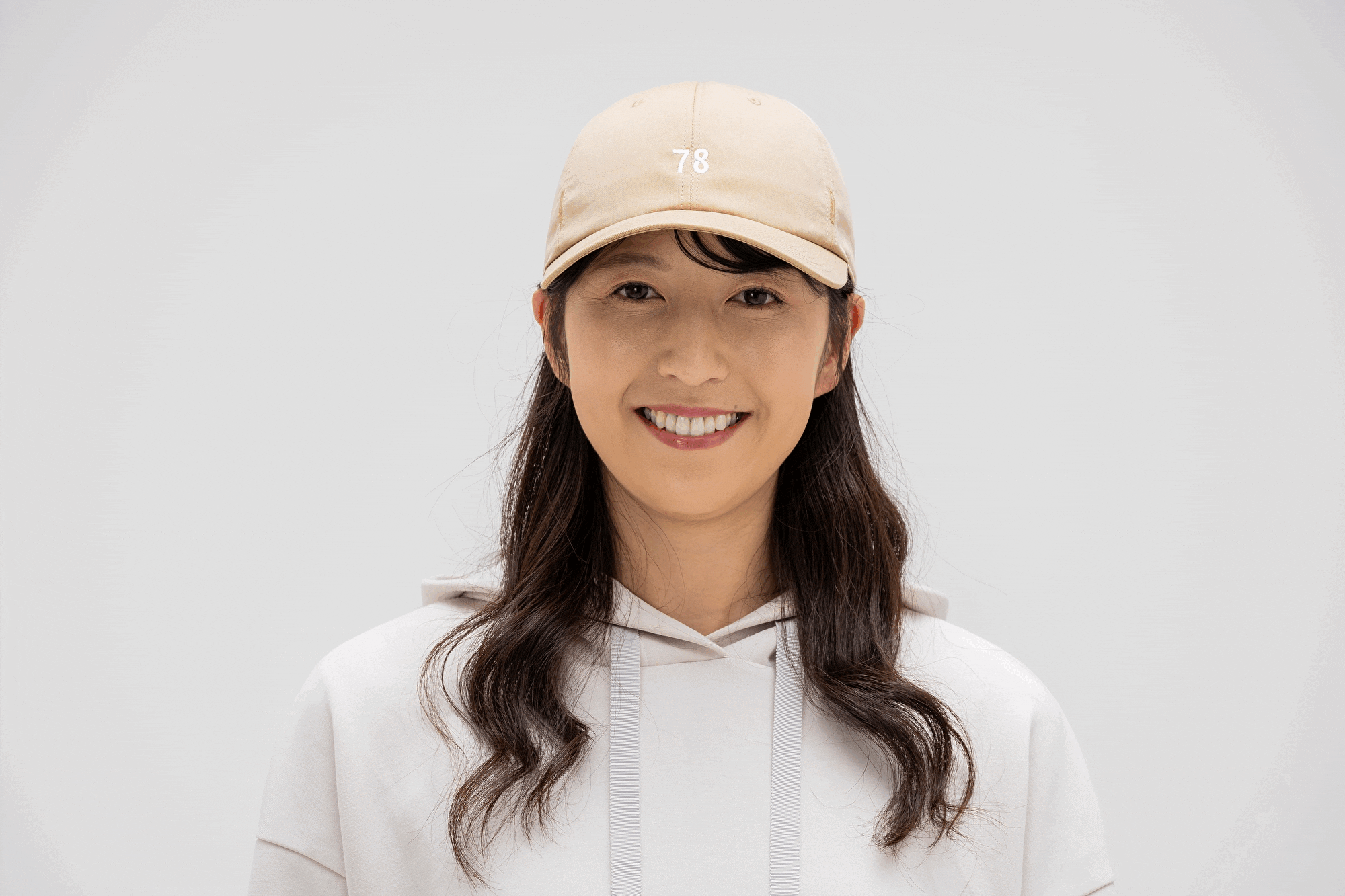 【レディース】「小顔に見えるキャップが欲しい」と思っている女性へ送る【小顔効果】抜群のキャップ