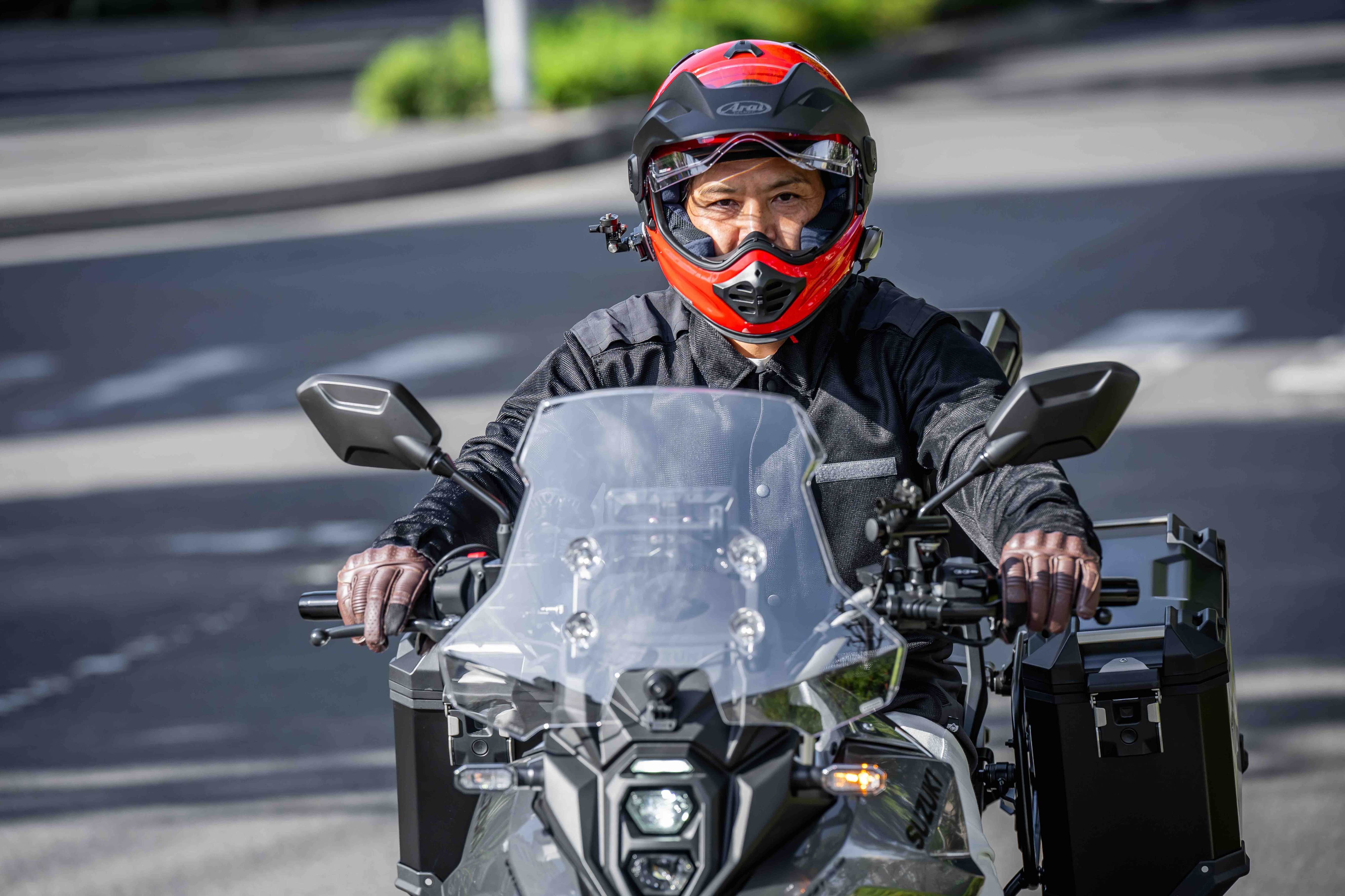 （第3期先行予約：4月30日まで）『エアインテーク化』で全方位360°走行風取り込み【空冷式コーチジャケット】がライダーの上半身を効率的に冷却する！