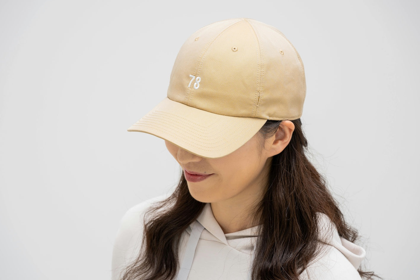 【レディース】「小顔に見えるキャップが欲しい」と思っている女性へ送る【小顔効果】抜群のキャップ