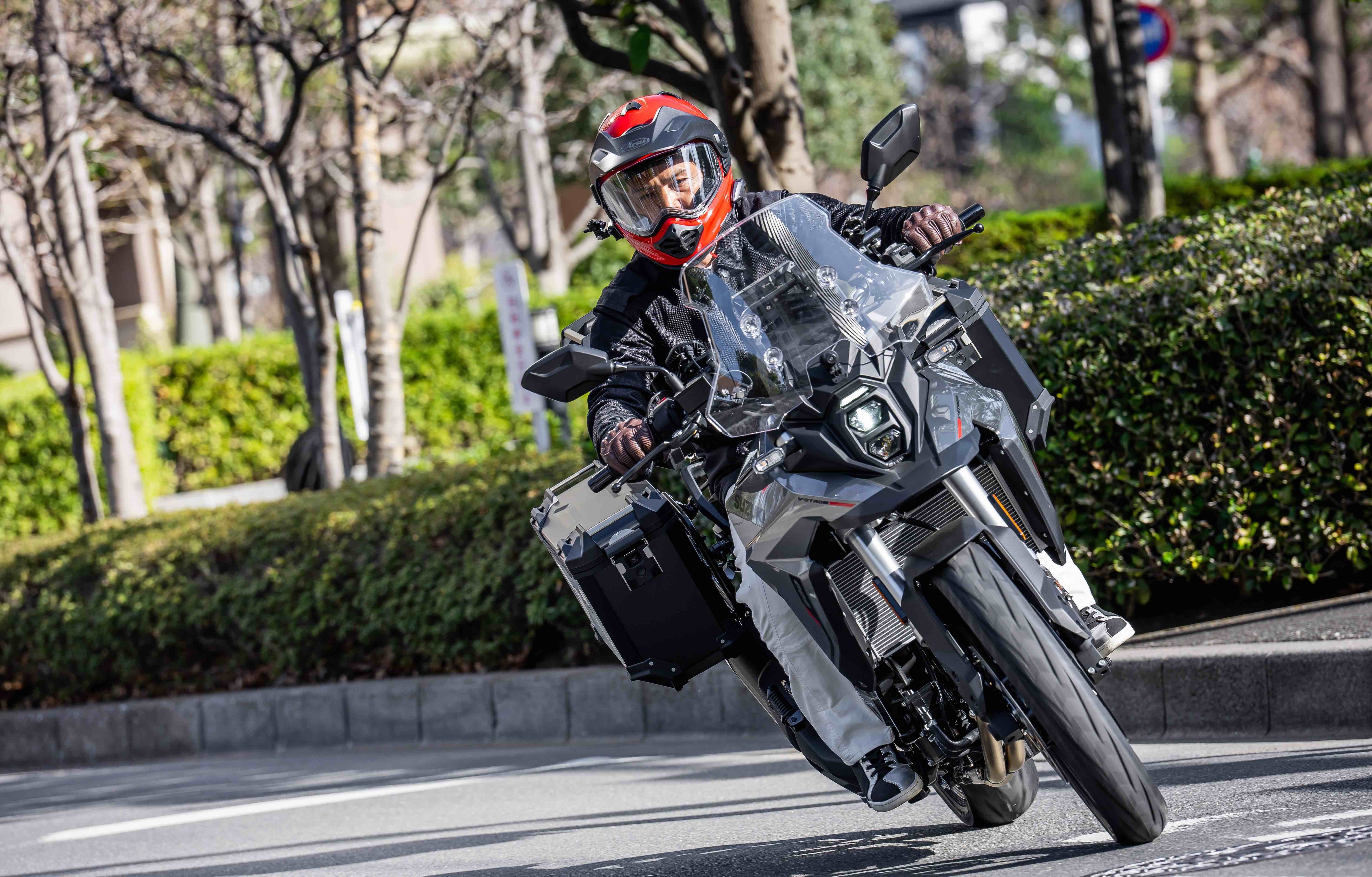 （第3期先行予約：4月30日まで）『エアインテーク化』で全方位360°走行風取り込み【空冷式コーチジャケット】がライダーの上半身を効率的に冷却する！