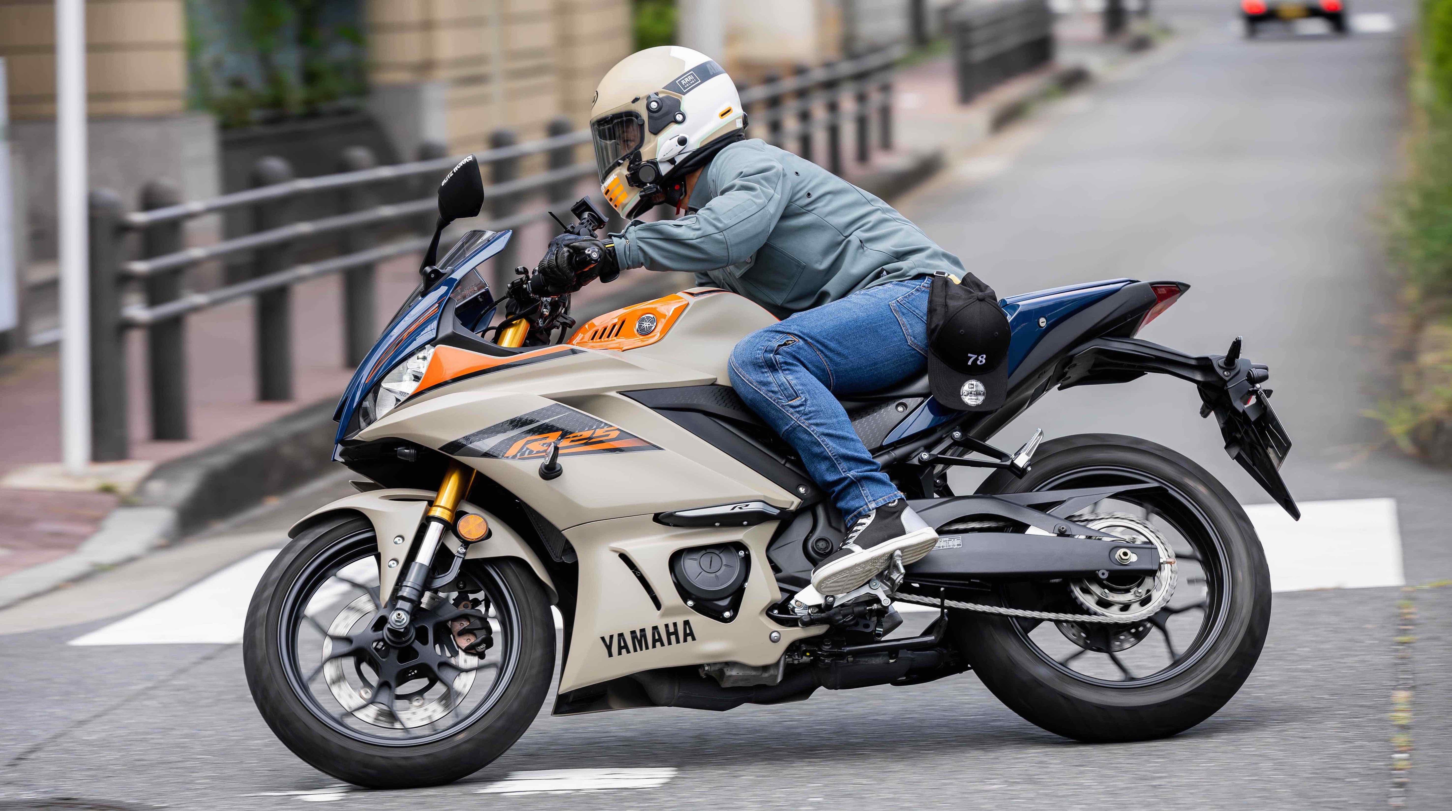 寒風に負けるな！『走行風を遮断する』ライダー専用【防風シャツ】が完成！