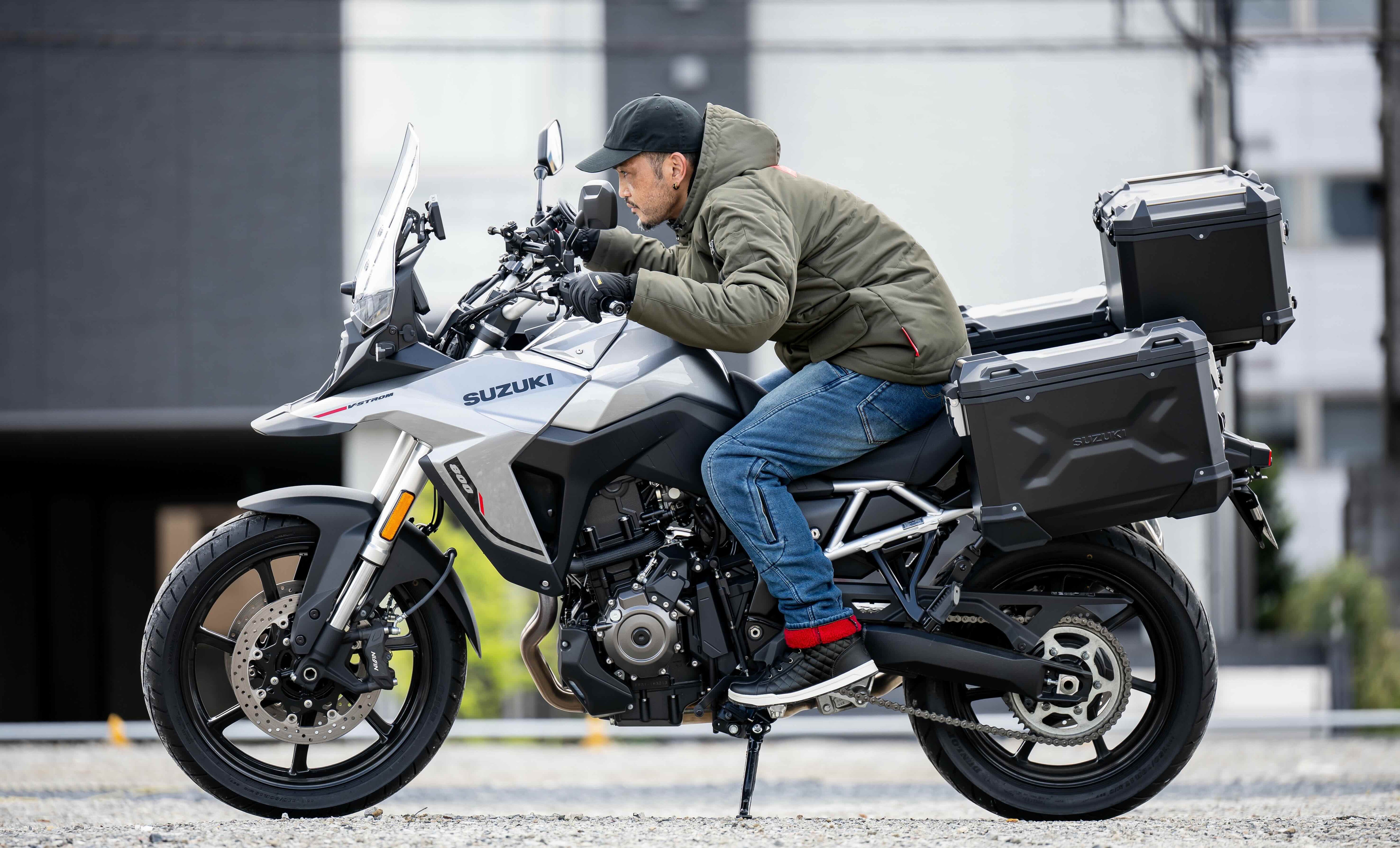 （第一期先行予約：9月30日まで）圧倒的【防風性能】を誇るColeman×BMC「着るテント」に抜群の【保温性能】ボアにより【着るテント・ボア】に進化しました！