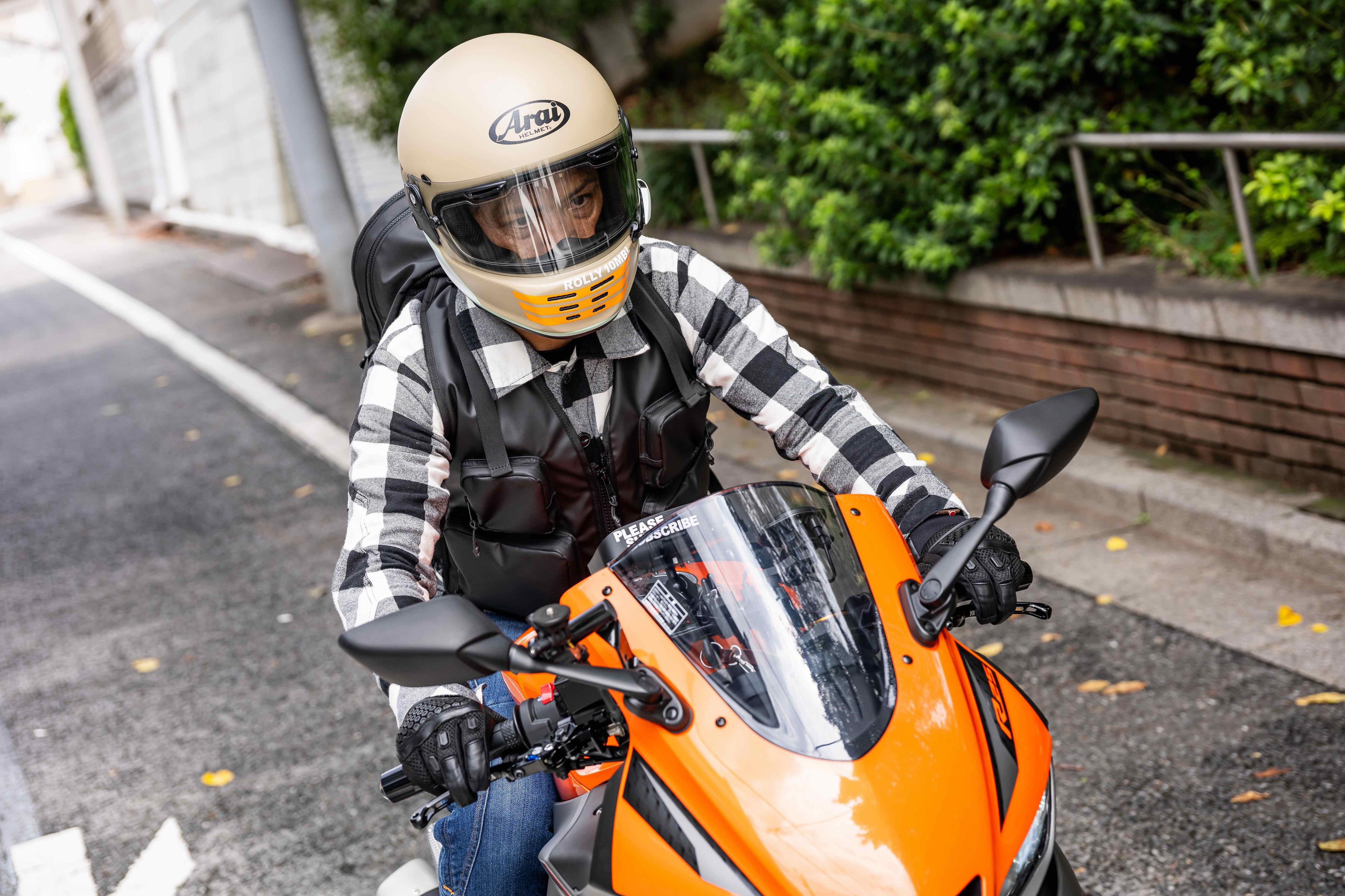 ライダーの収納問題と胸部プロテクター問題を解決した【ライダー専用ベストリュック】