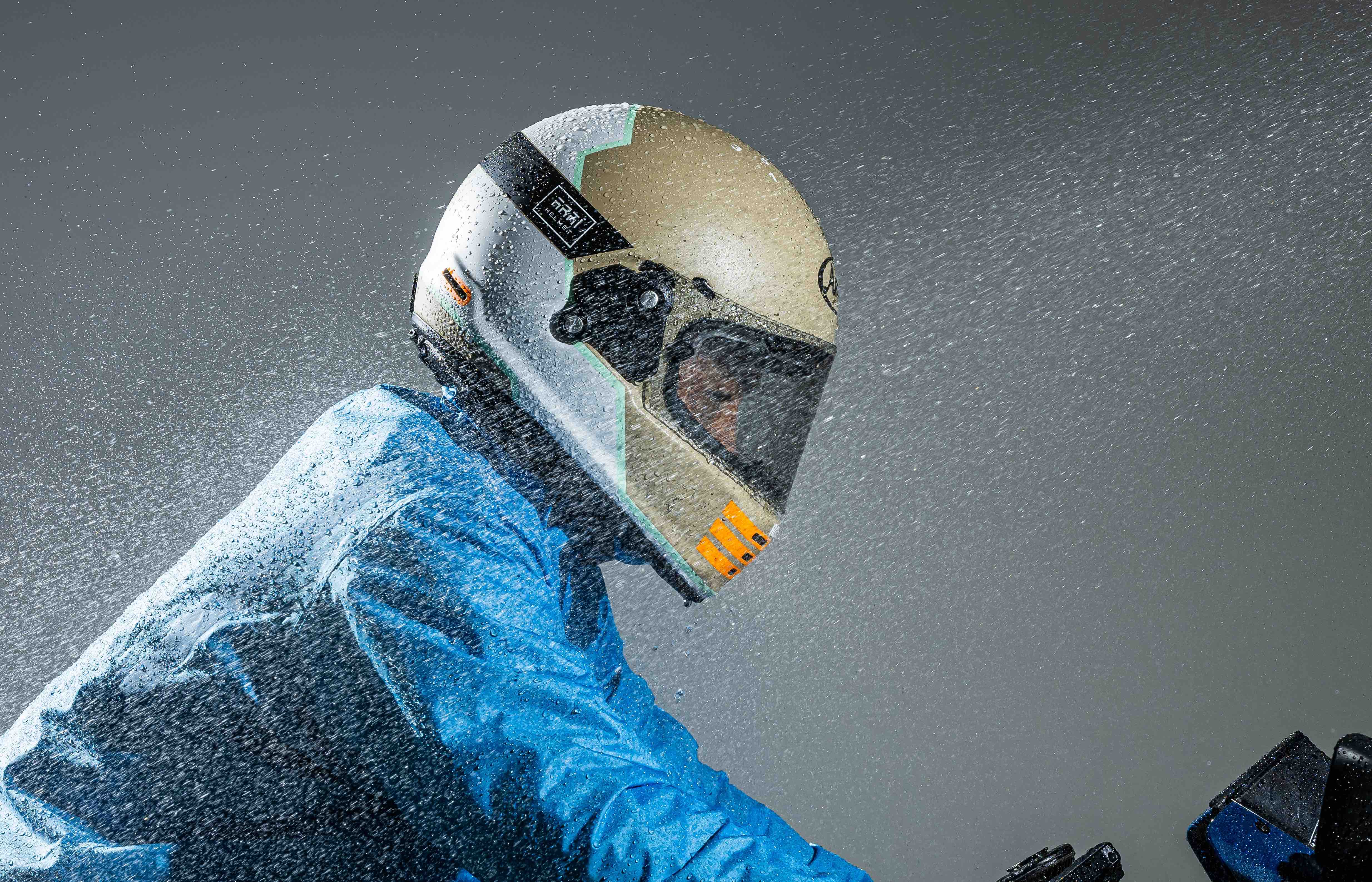 耐久防水素材採用の完全オートバイ専用設計レインアーマー | BLUE