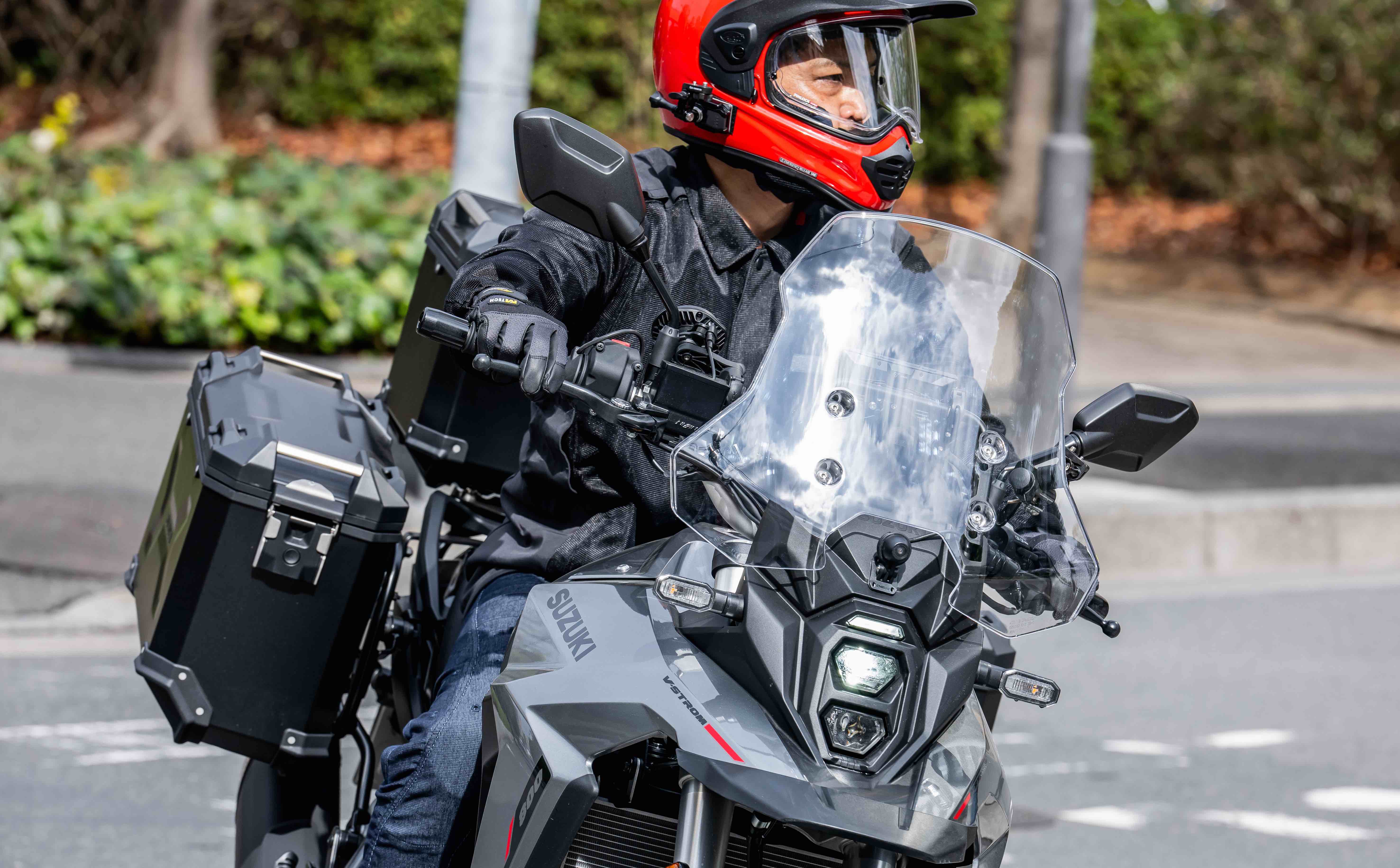 空冷式グローブ】エアインテーク化でライダーを「暑さ」と「蒸れ」から