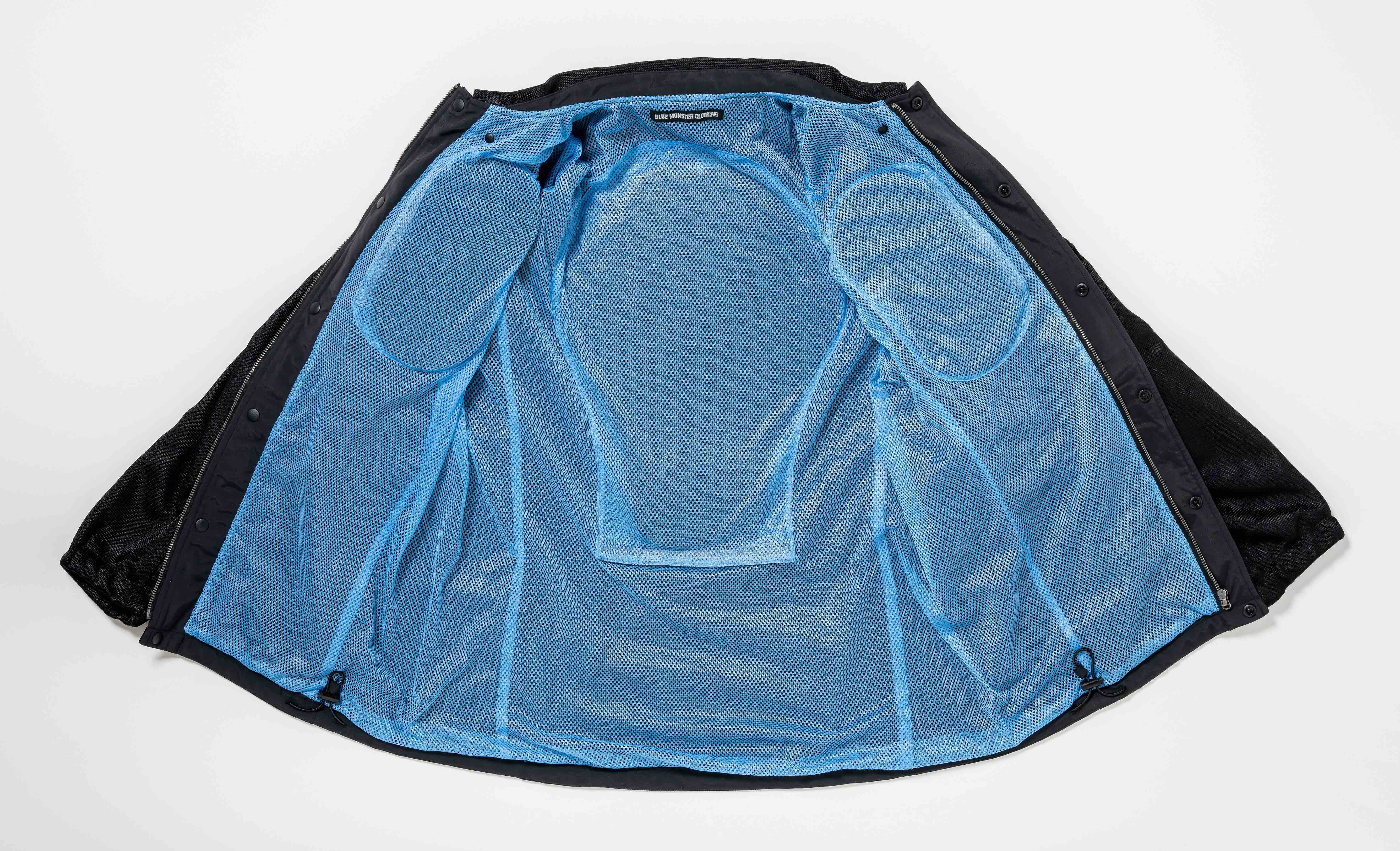 （第3期先行予約：4月30日まで）『エアインテーク化』で全方位360°走行風取り込み【空冷式コーチジャケット】がライダーの上半身を効率的に冷却する！