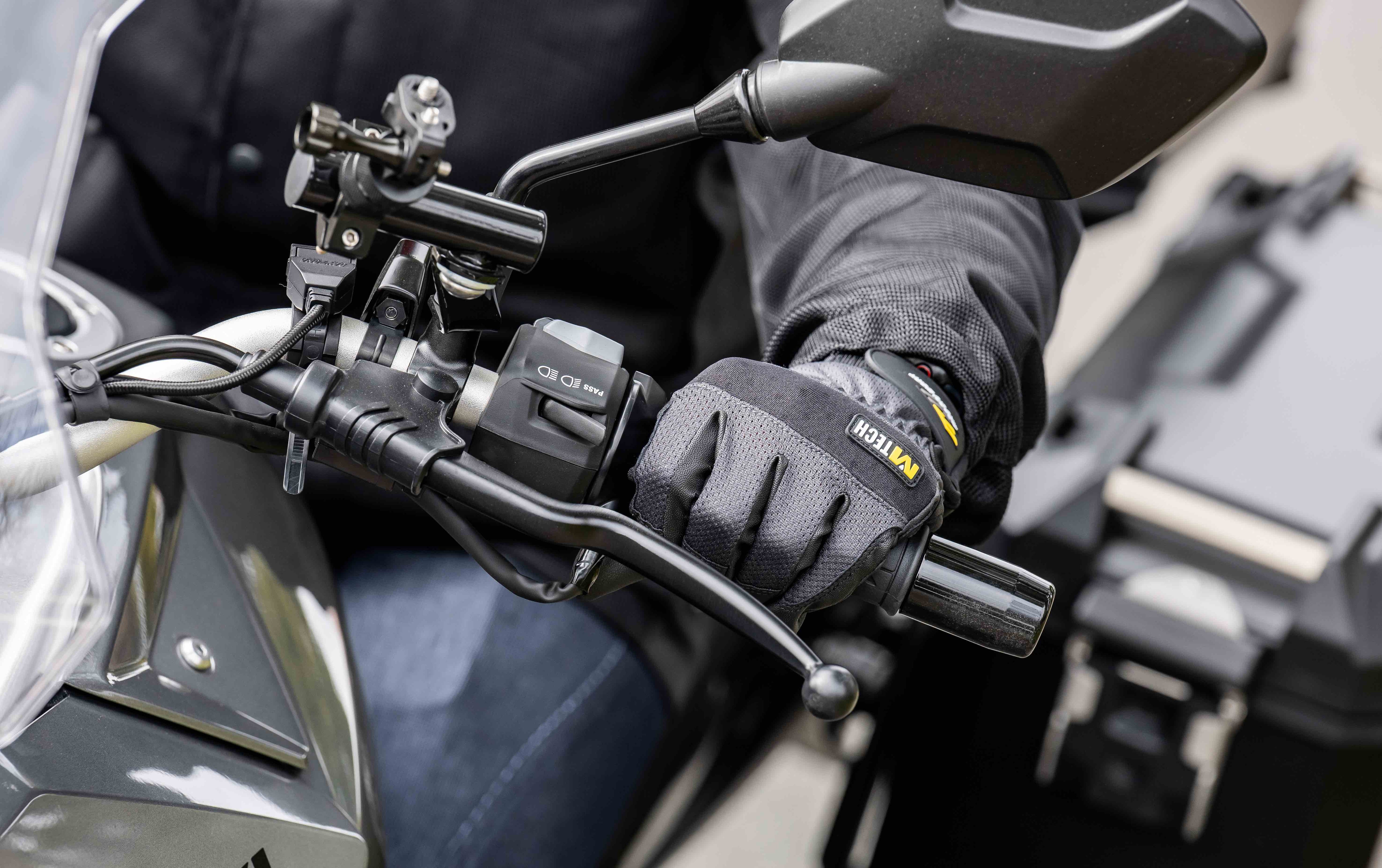 （第2期先行予約：4月30日まで）圧倒的進化『エアインテーク化』で毎秒250cc走行風を取り込む【空冷式グローブ】ライダーを「暑さ」と「蒸れ」から解放する！