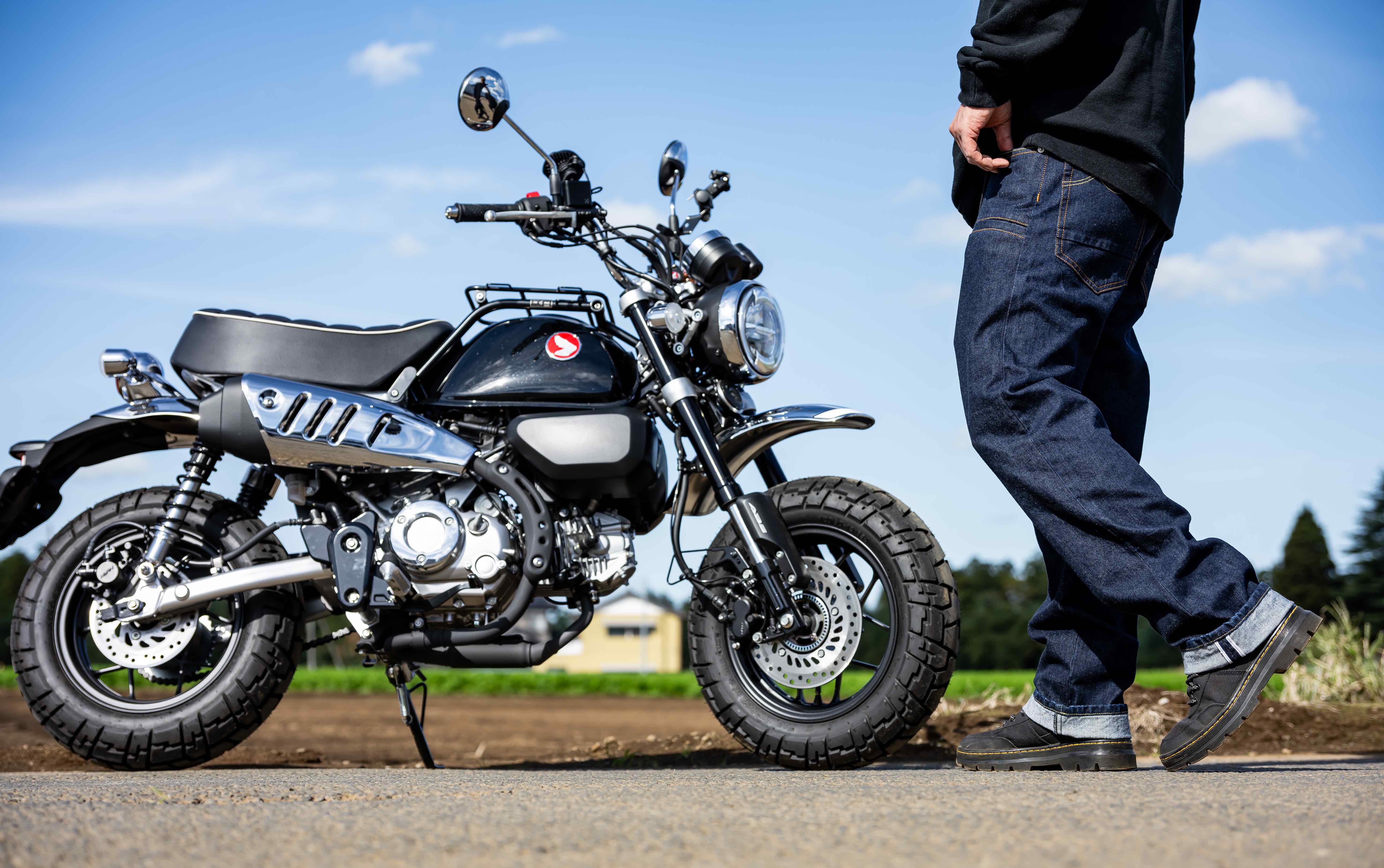バイクライフを刻み込め！「育成型バイク用ジーンズ」【赤耳】デニム