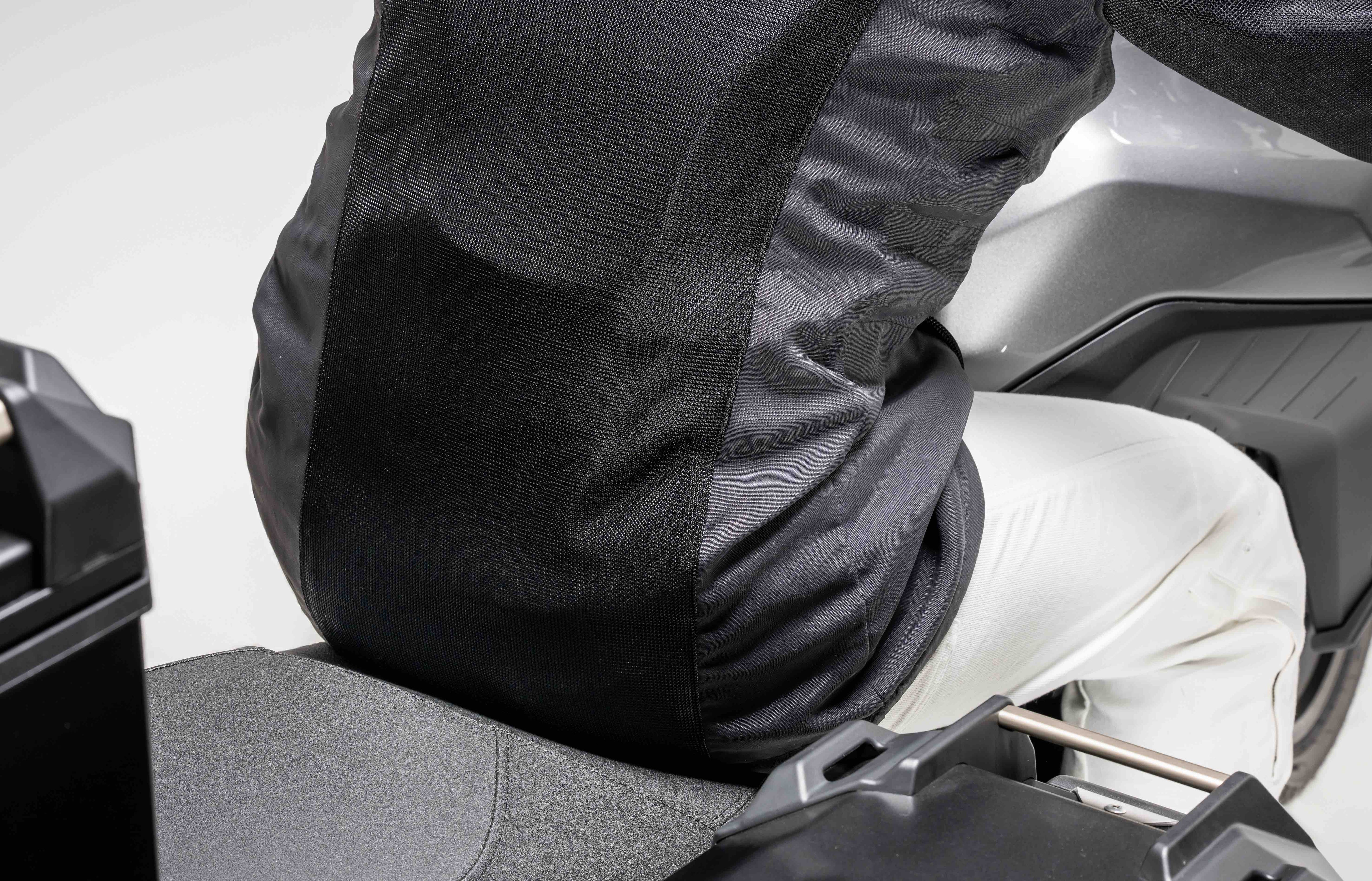 （第3期先行予約：4月30日まで）『エアインテーク化』で全方位360°走行風取り込み【空冷式コーチジャケット】がライダーの上半身を効率的に冷却する！