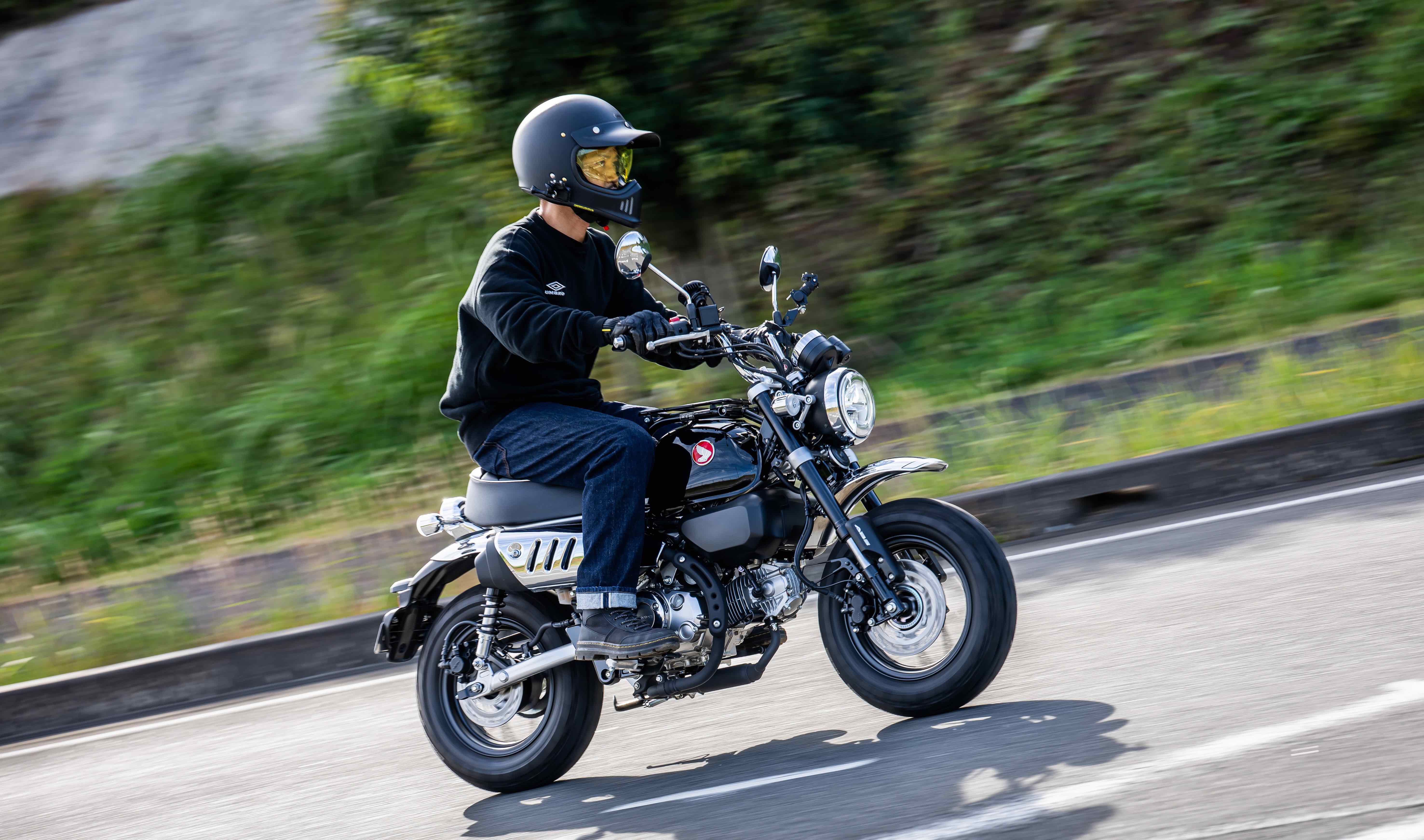 バイクライフを刻み込め！「育成型バイク用ジーンズ」【赤耳】デニム