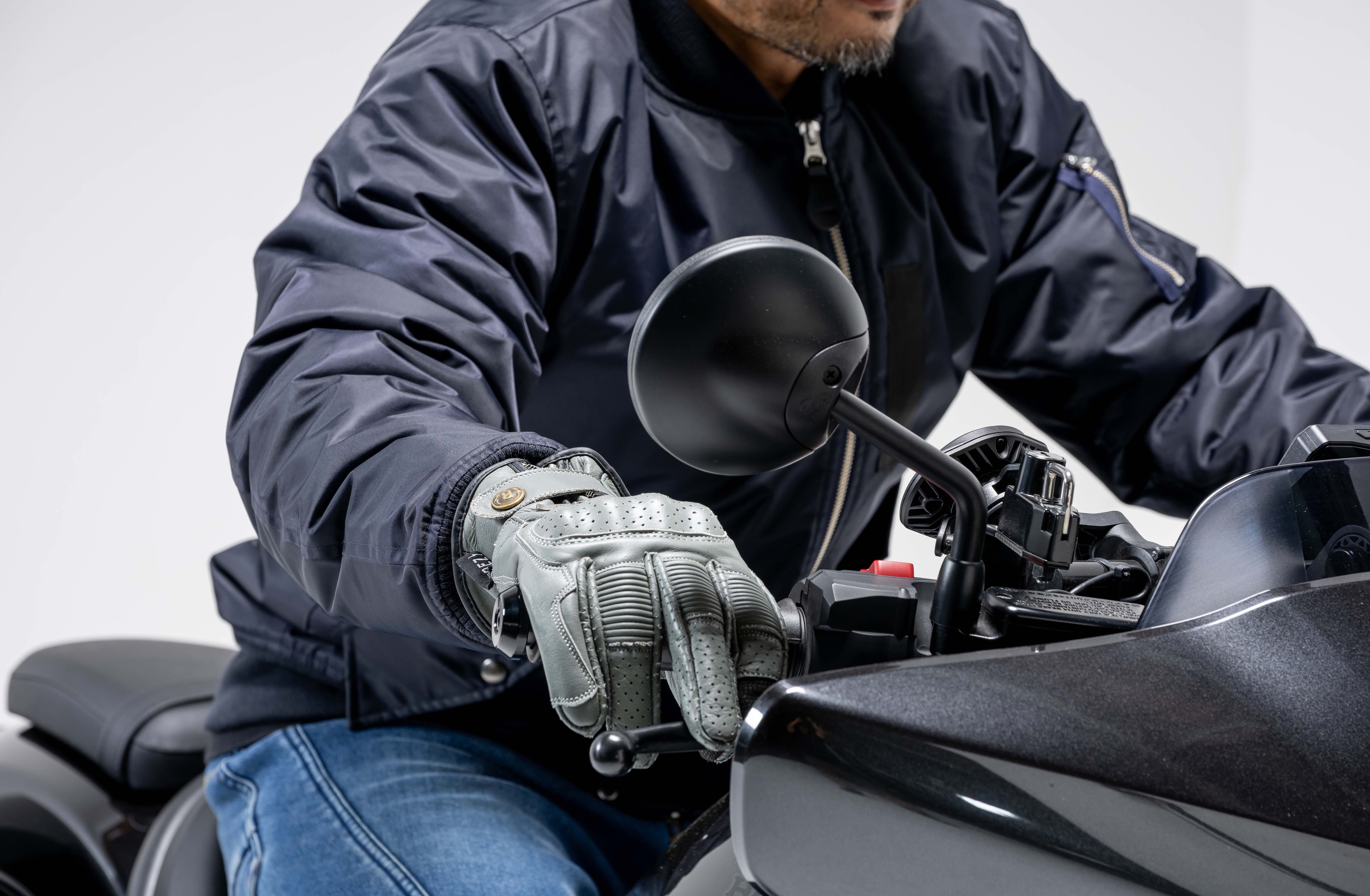 （第一期先行予約/10月13日まで）【着るコタツ】が冬のバイクライフを変える！「MAX+60℃」電熱シート搭載 ネオクラッシック防風電熱アウター【電熱MA-1】が遂に完成！