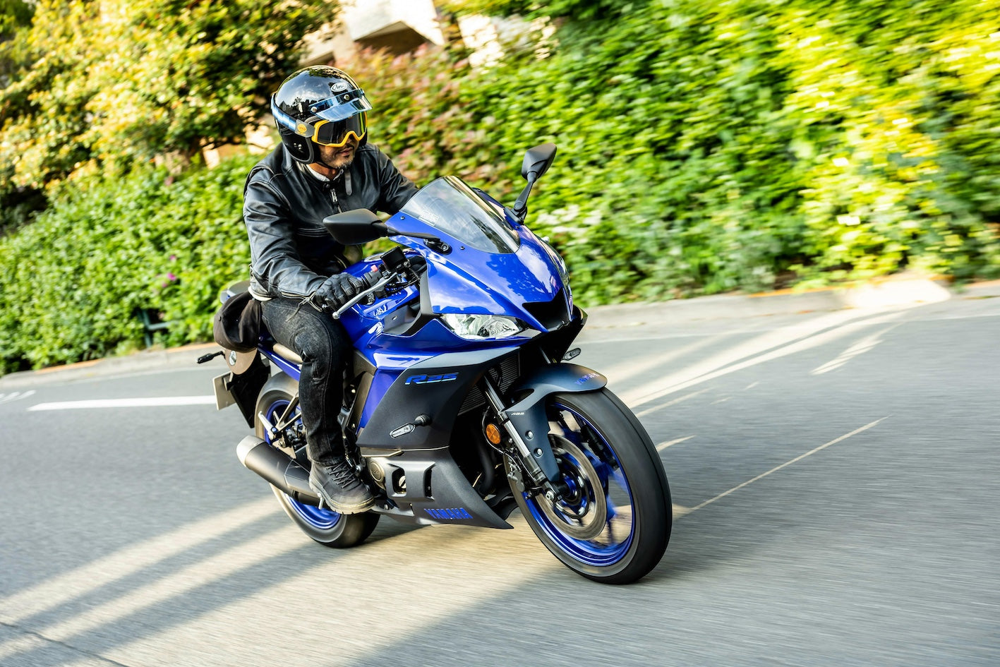 ライダーの『股下問題』を解決する！日本製【ライダー専用ブラックジーンズ】が完成！