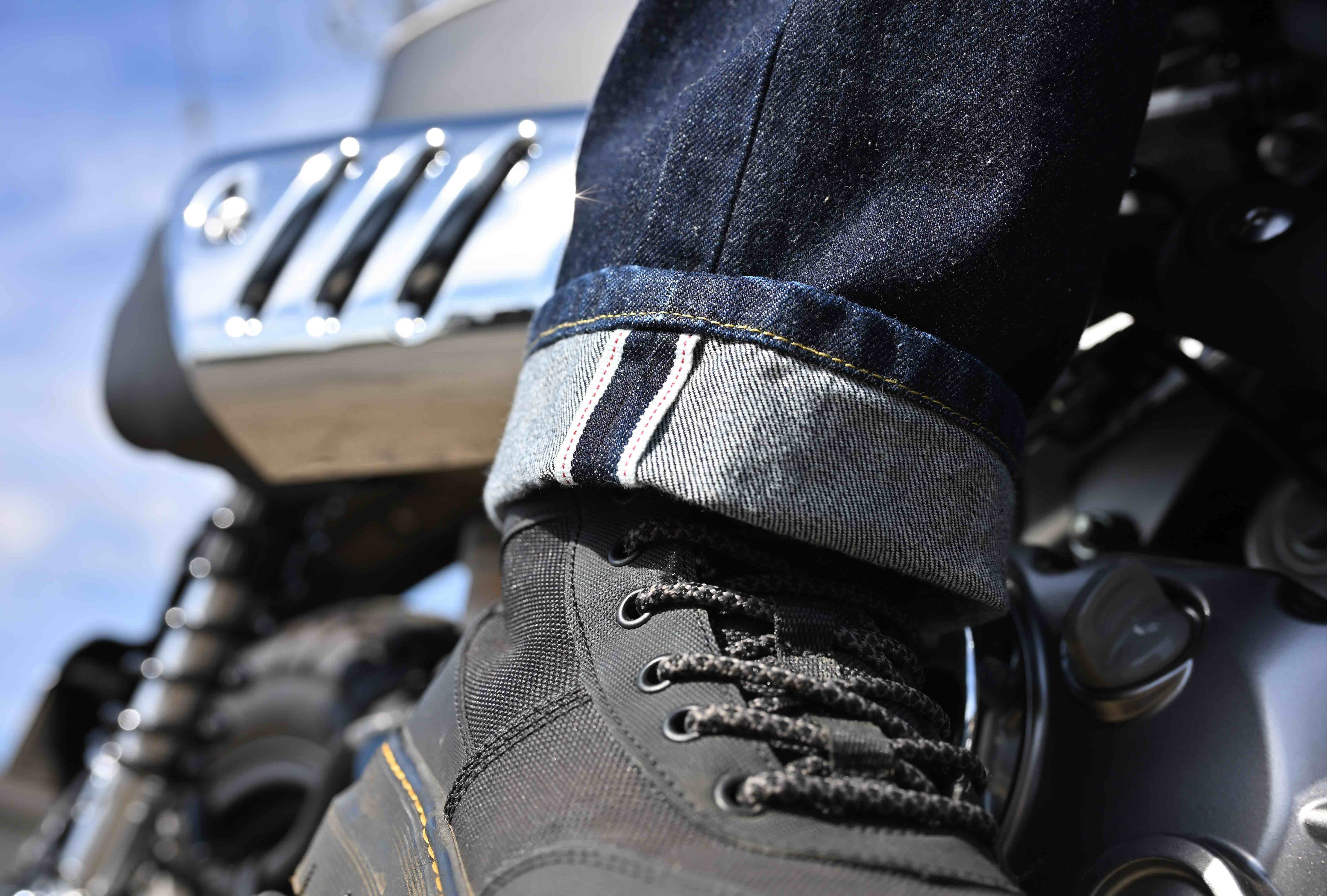 （第1期先行予約12月7日まで）バイクライフを刻み込め！「育成型バイク用ジーンズ」【赤耳】デニム採用【俺のジーンズ】が完成！