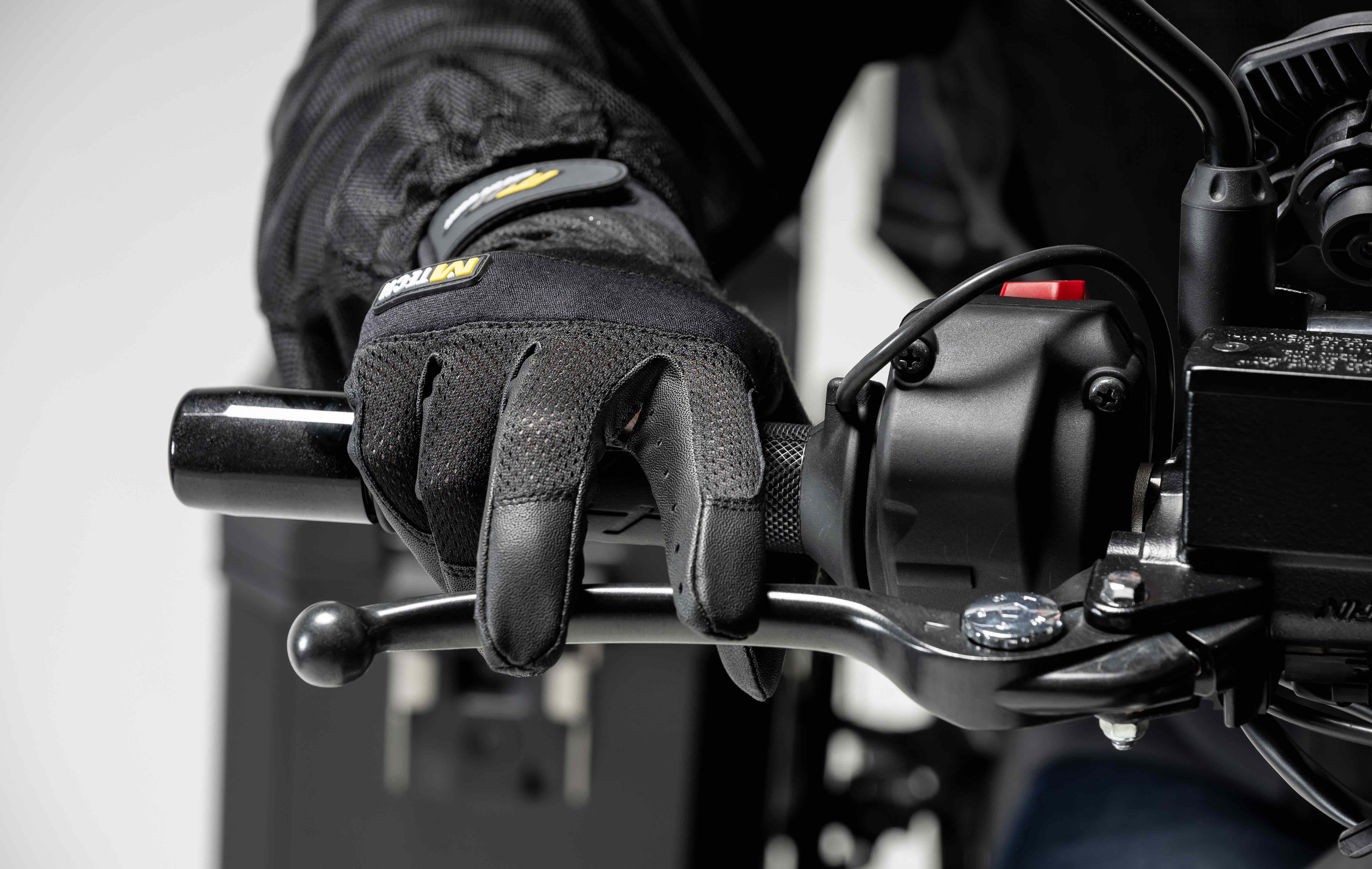 （第2期先行予約：4月30日まで）圧倒的進化『エアインテーク化』で毎秒250cc走行風を取り込む【空冷式グローブ】ライダーを「暑さ」と「蒸れ」から解放する！