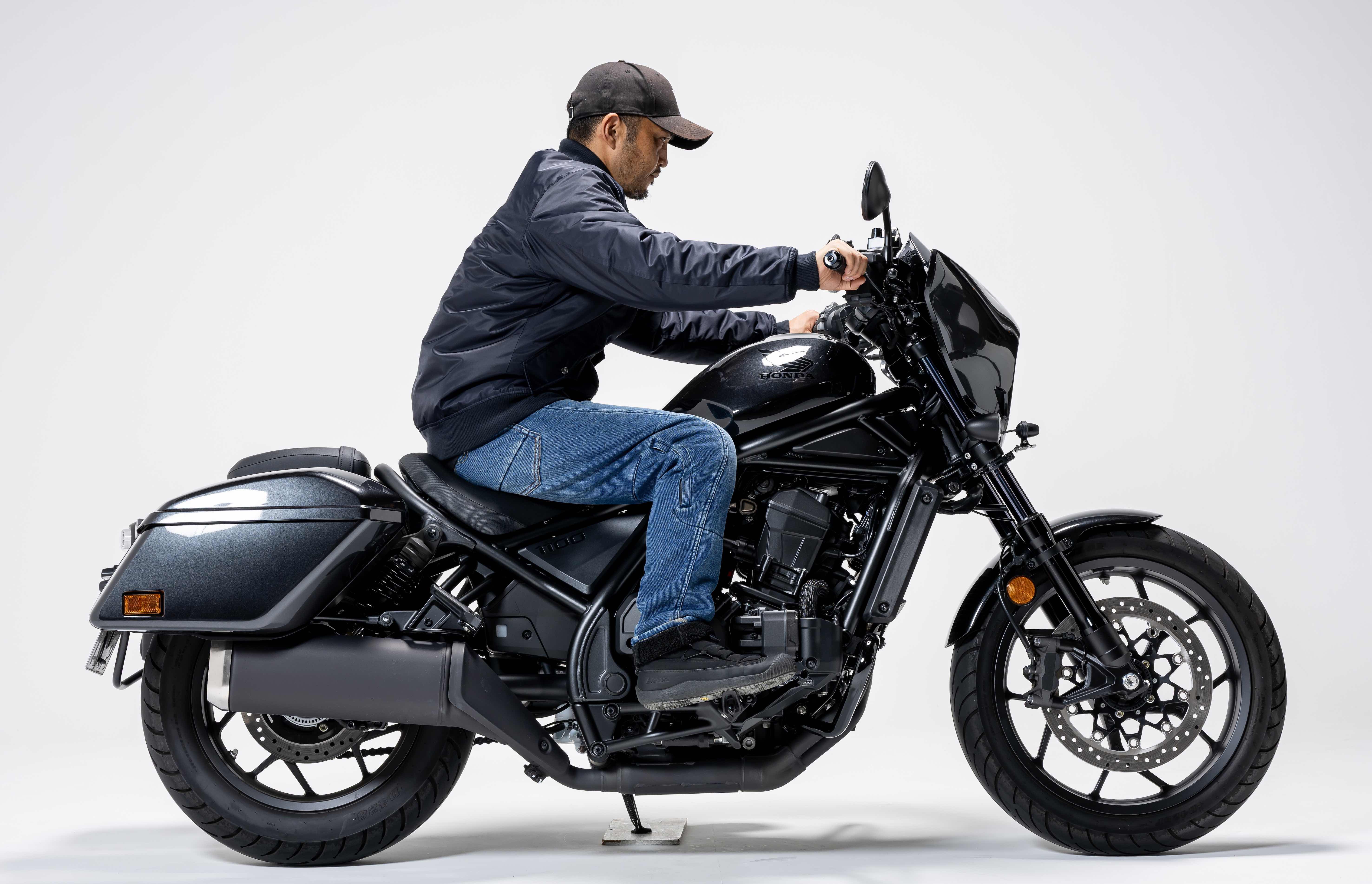 着るコタツ】が冬のバイクライフを変える！「MAX+60℃」電熱シート搭載