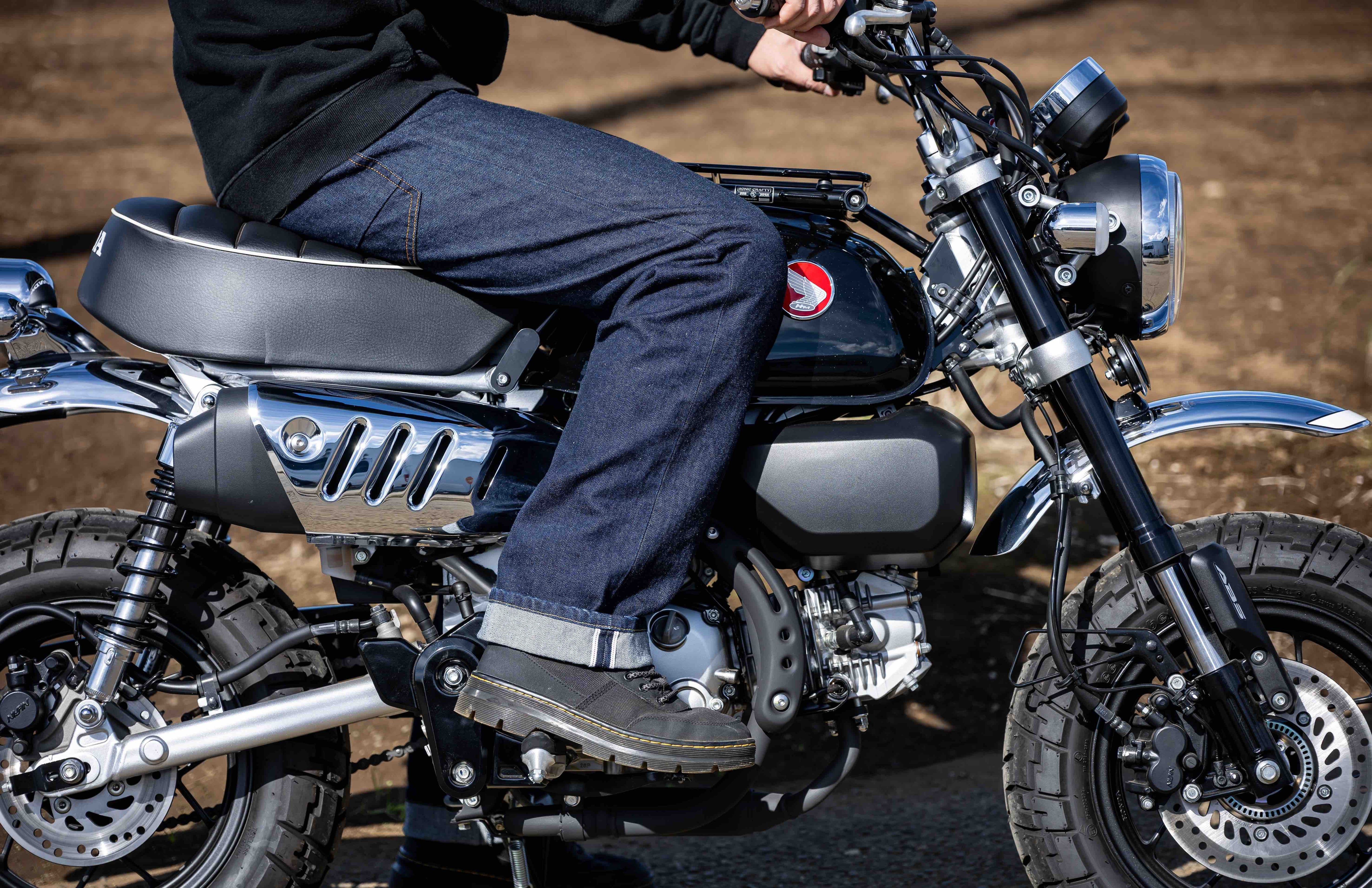 （第1期先行予約12月7日まで）バイクライフを刻み込め！「育成型バイク用ジーンズ」【赤耳】デニム採用【俺のジーンズ】が完成！