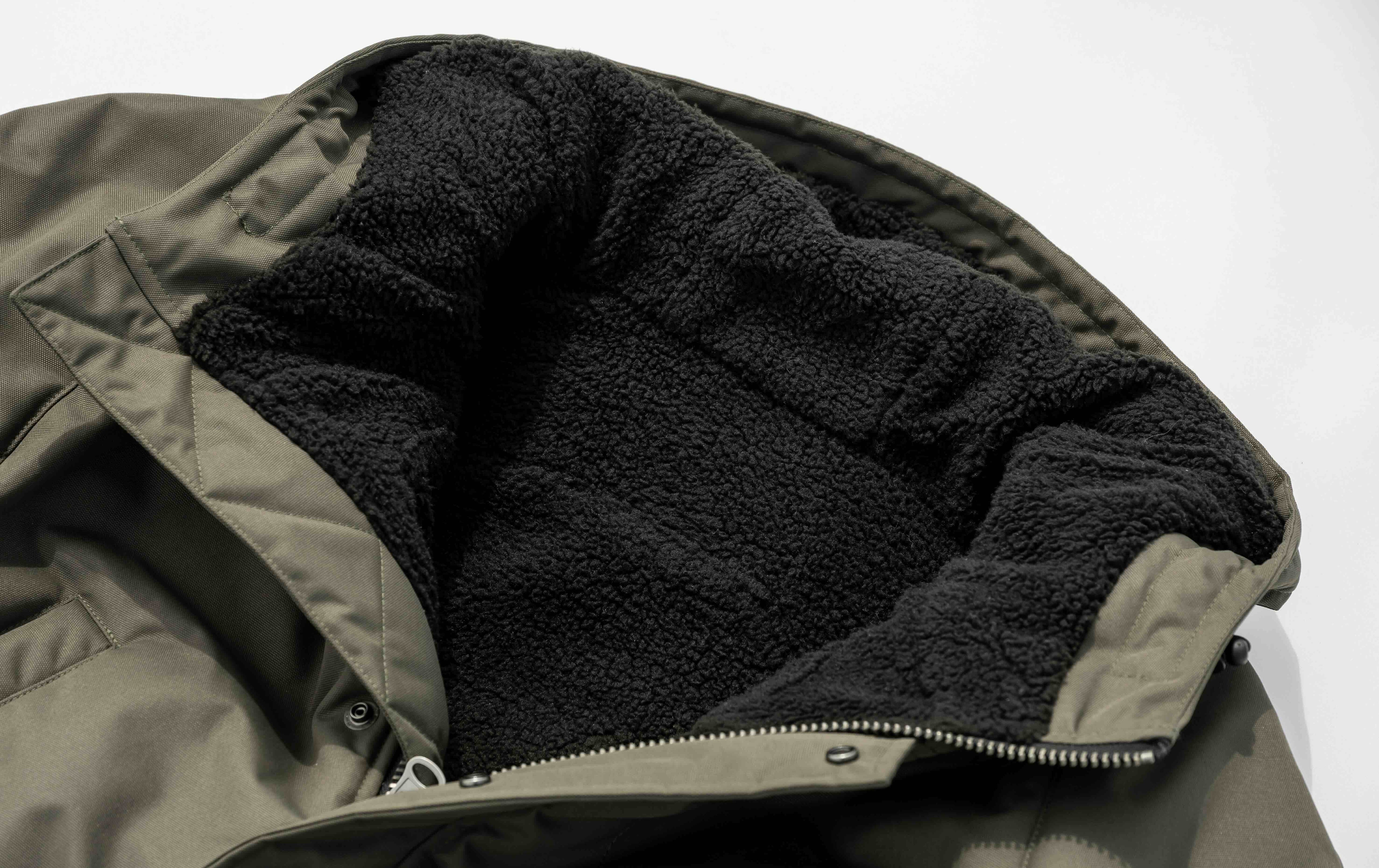（第一期先行予約：9月30日まで）圧倒的【防風性能】を誇るColeman×BMC「着るテント」に抜群の【保温性能】ボアにより【着るテント・ボア】に進化しました！