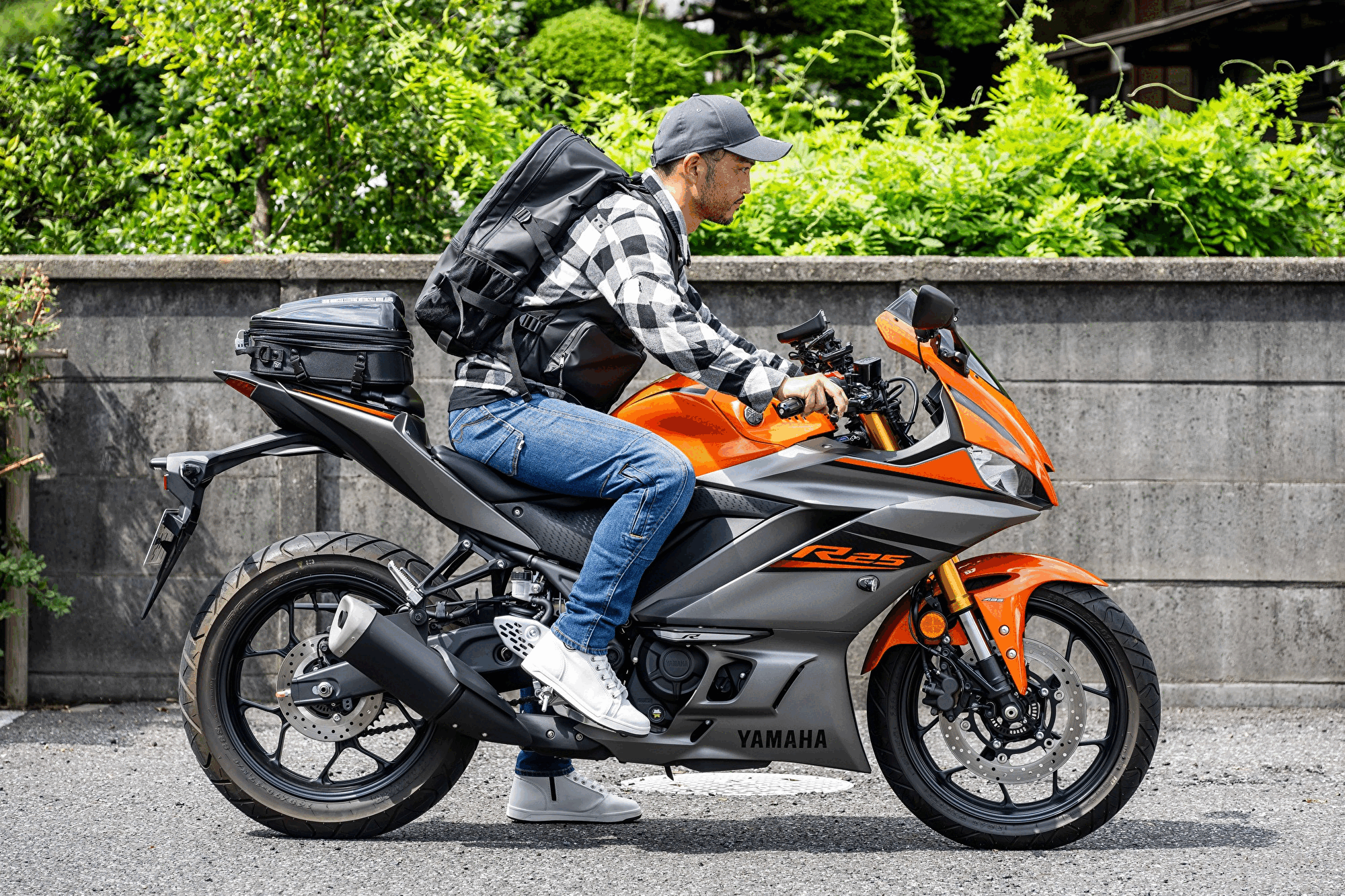 ライダーの収納問題と胸部プロテクター問題を解決した【ライダー専用ベストリュック】